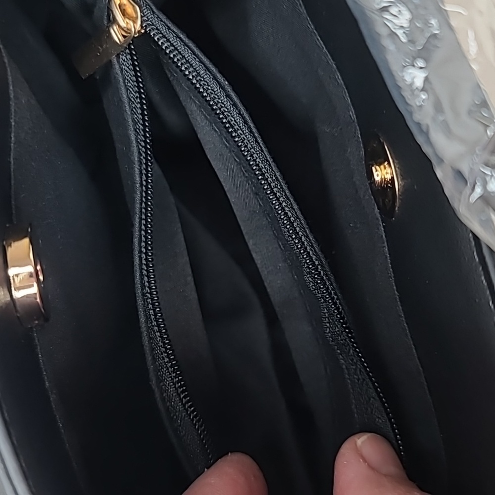 All of the Above AOTA Elena Croc Embossed Vegan Leather Bucket Bag Black - NWT - Picture 14 of 17